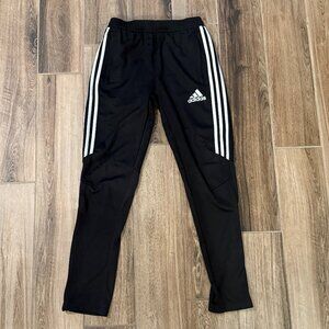 adidas black youth Large jogger tricot